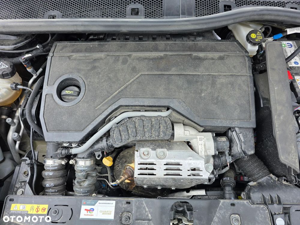 Peugeot 2008 Hybrid 145 e-DSC Allure - 18