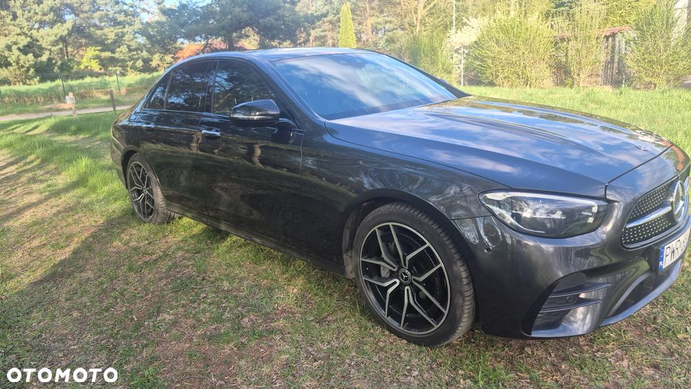 Mercedes-Benz E-Class 2022 photo 2