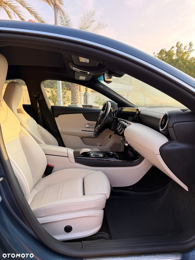 Mercedes-Benz CLA 250 7G-DCT - 13