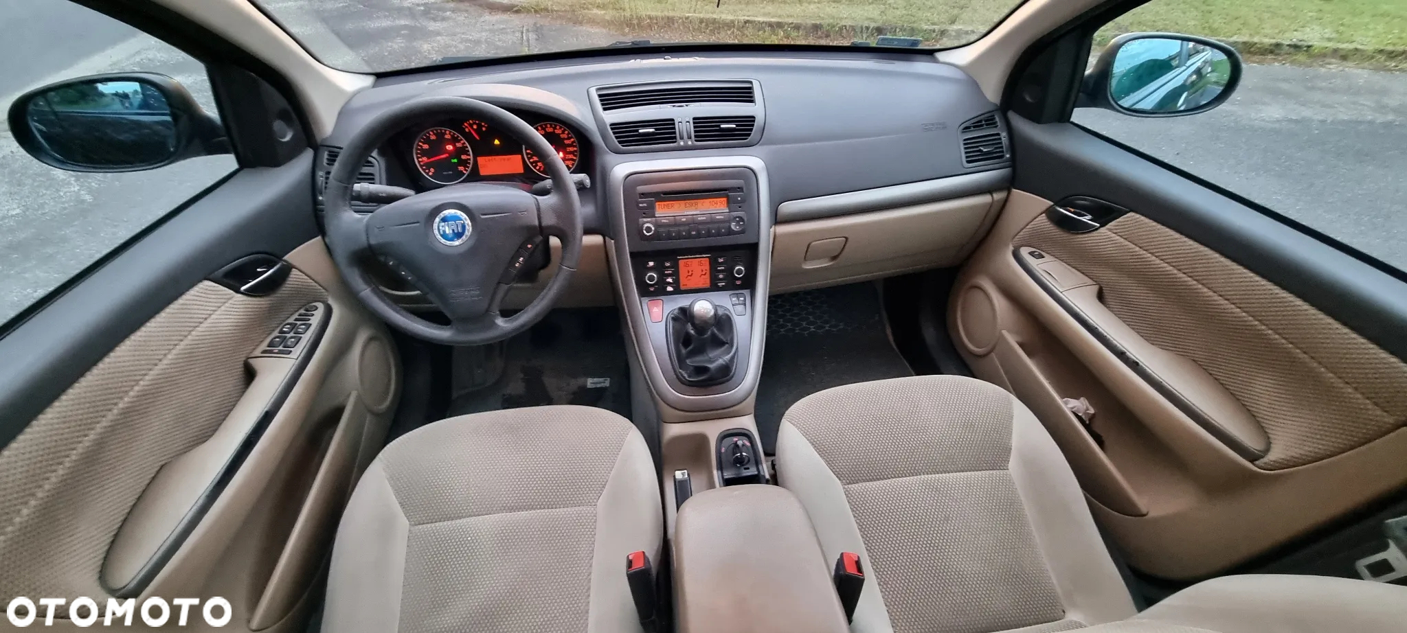 Fiat Croma 1.9 JTD Emotion - 12