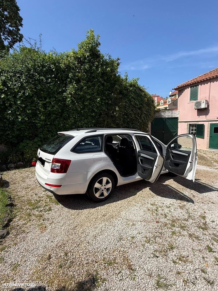 Skoda Octavia Break 1.6 TDi Ambition - 16