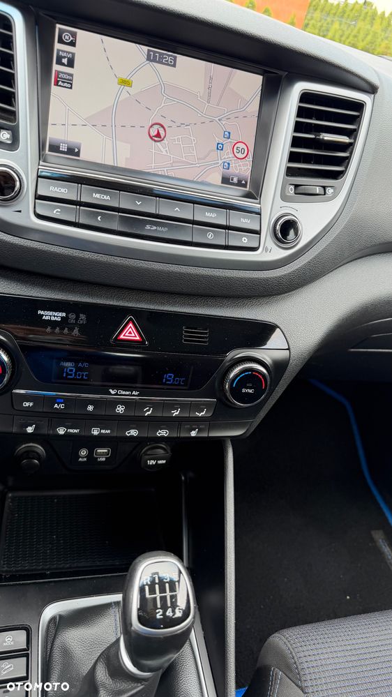 Hyundai Tucson 1.7 CRDI BlueDrive Style 2WD - 21