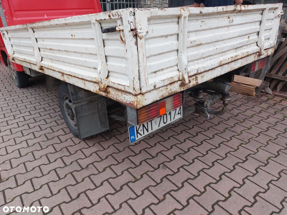 Mercedes-Benz MB100 - 4