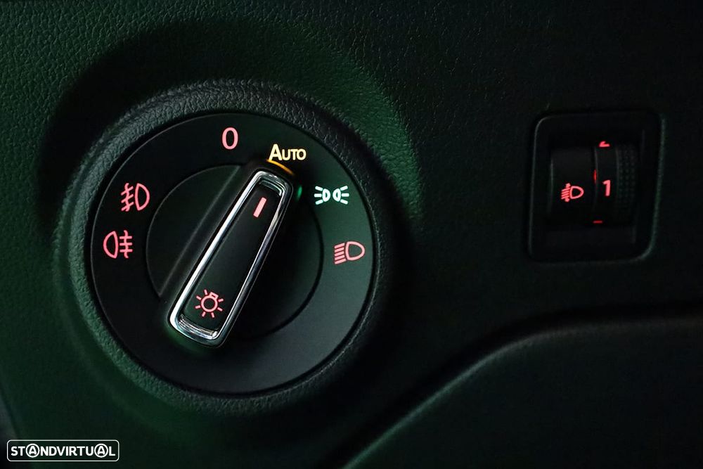 SEAT Leon ST 1.6 TDI Style Ecomotive - 7