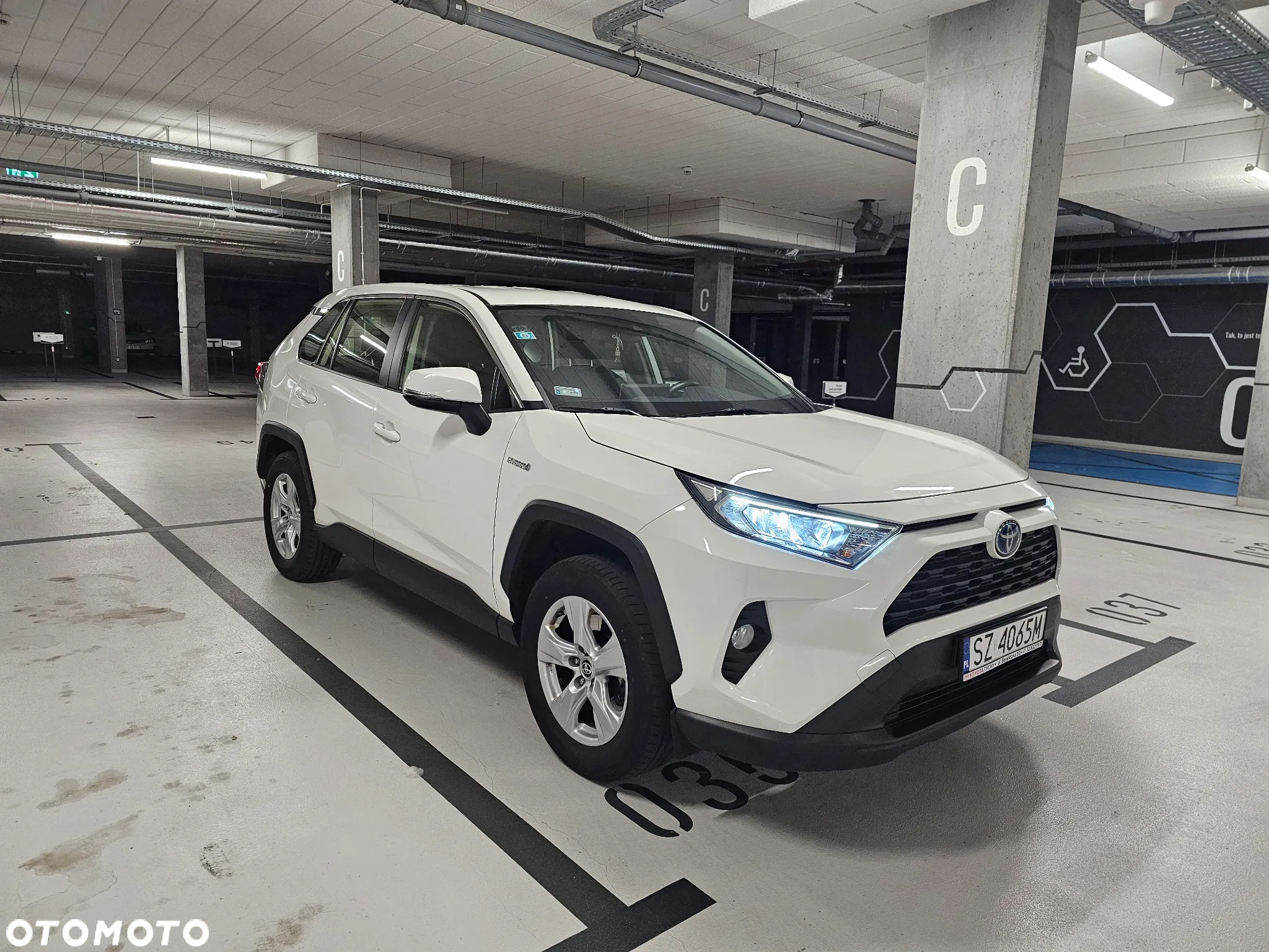 Toyota RAV4 2.5 Hybrid Active 4x2 - 6