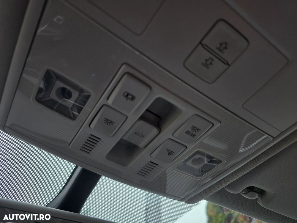 Volkswagen Golf 2.0 TDI BlueMotion Technology DSG Cup - 34