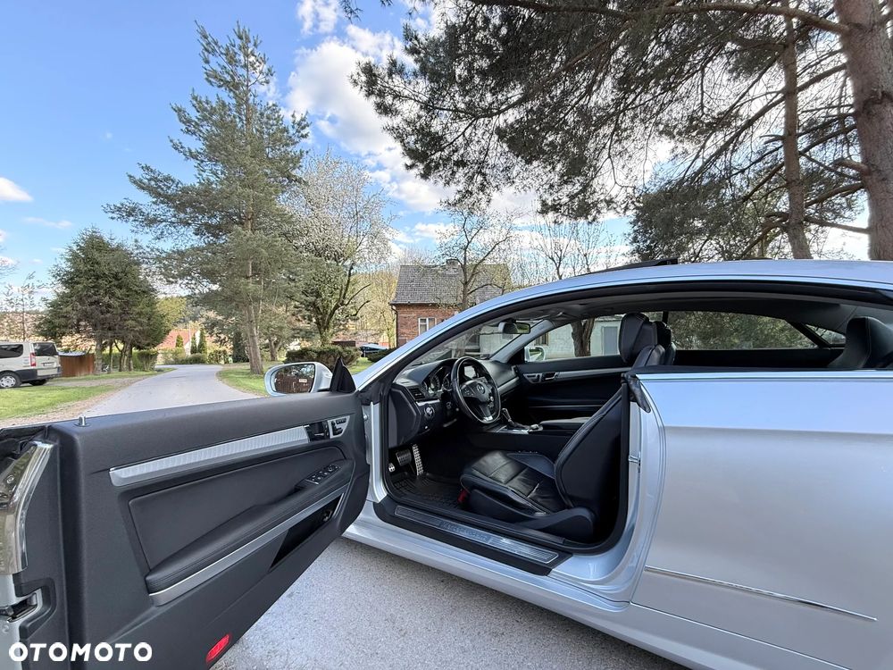 Mercedes-Benz Klasa E 350 CDI BlueEff - 13