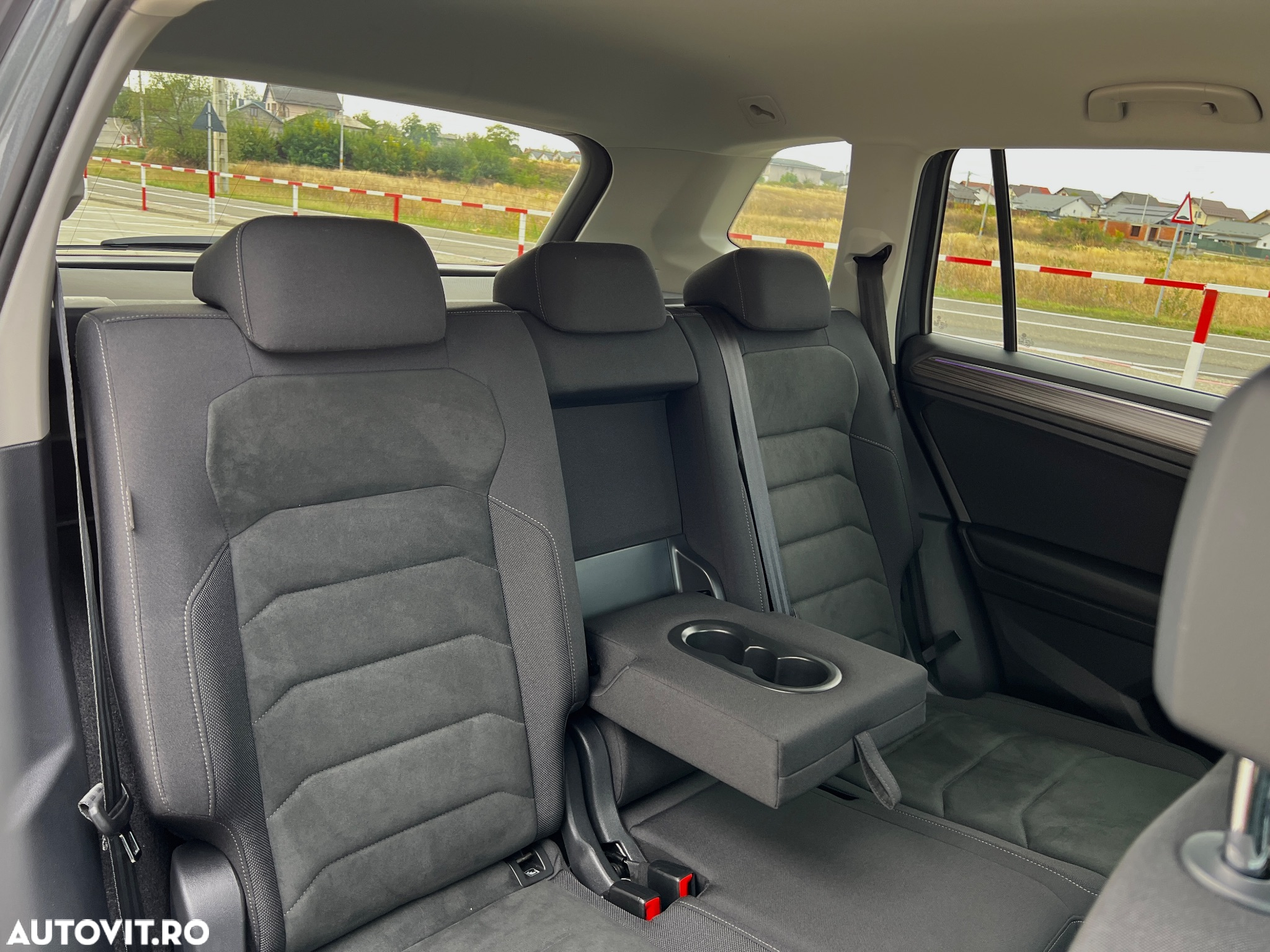 Volkswagen Tiguan Allspace 2.0 TDI SCR 4Motion DSG Elegance - 26