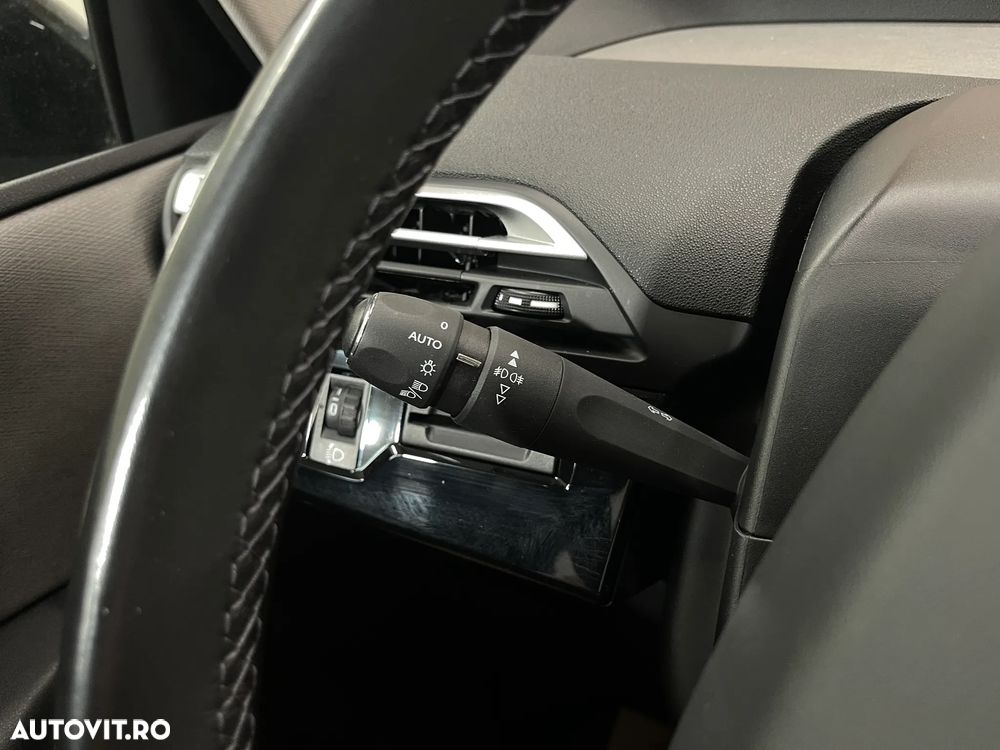 Citroën C4 Grand Space Tourer BlueHDi 130 Stop&Start FEEL - 27