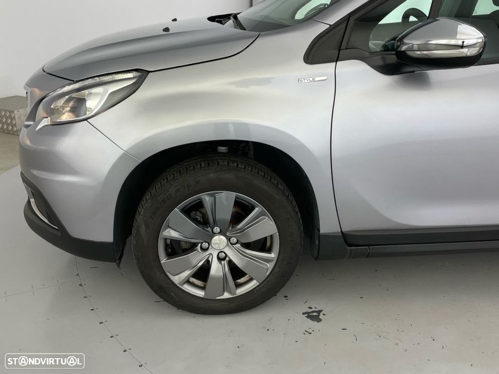 Peugeot 2008 1.2 PureTech Access - 19