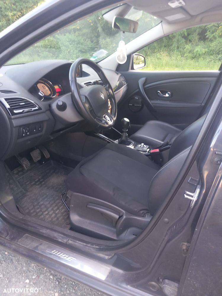 Renault Megane 1.5 dCI Privilege - 5