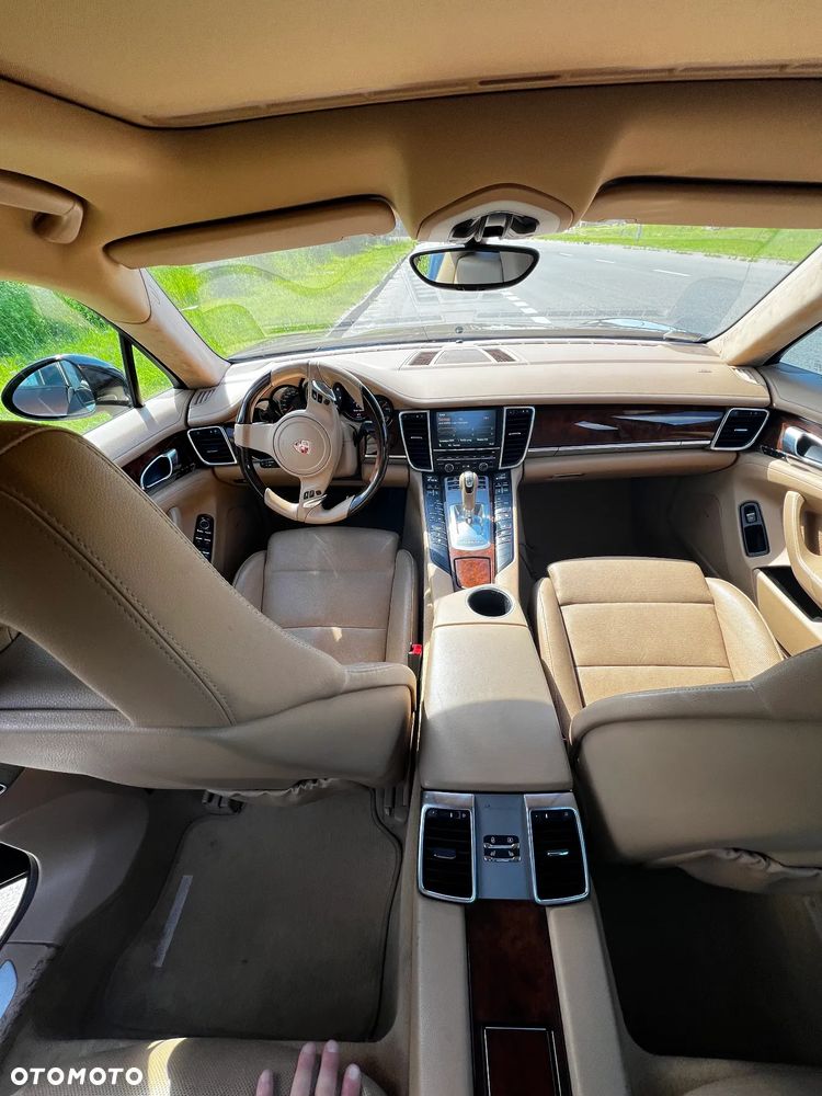 Porsche Panamera 4 - 2