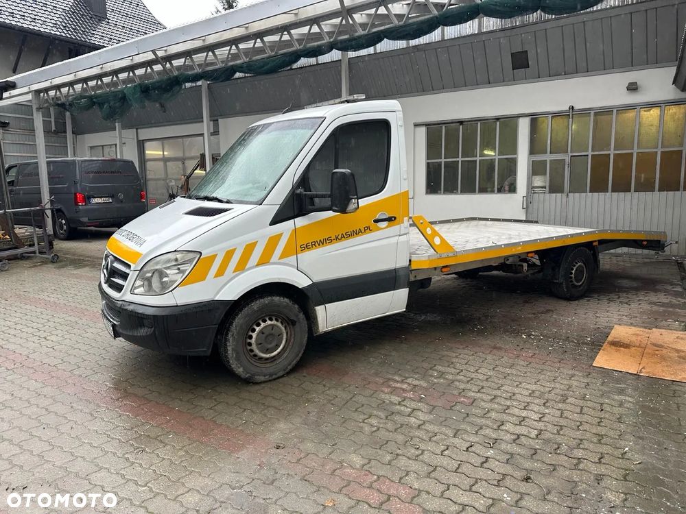 Mercedes-Benz Sprinter - 4
