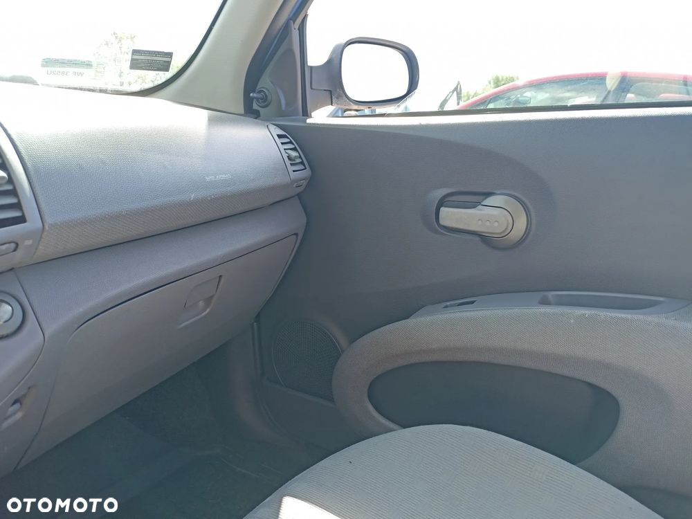 Nissan Micra - 12