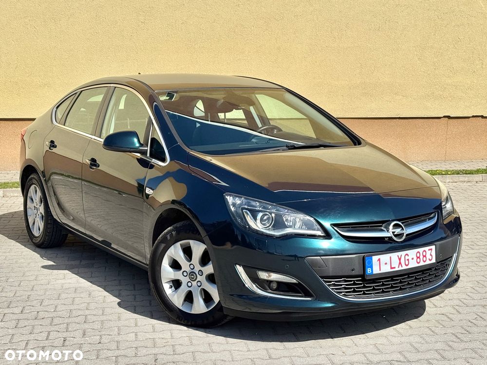 Opel Astra 1.7 CDTI Cosmo - 3