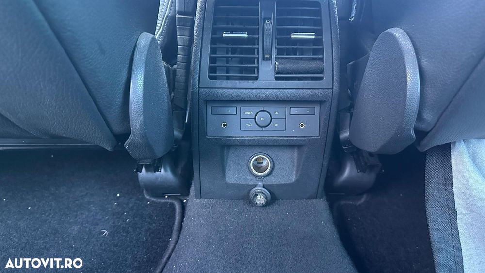 Opel Zafira - 10