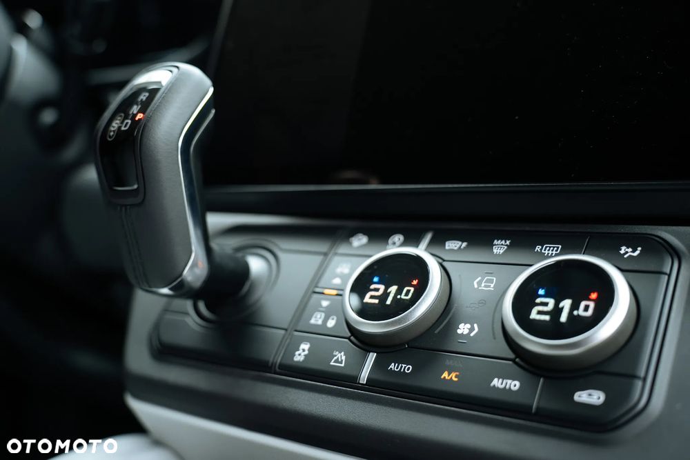 Land Rover Defender 3.0 D250 mHEV S - 12