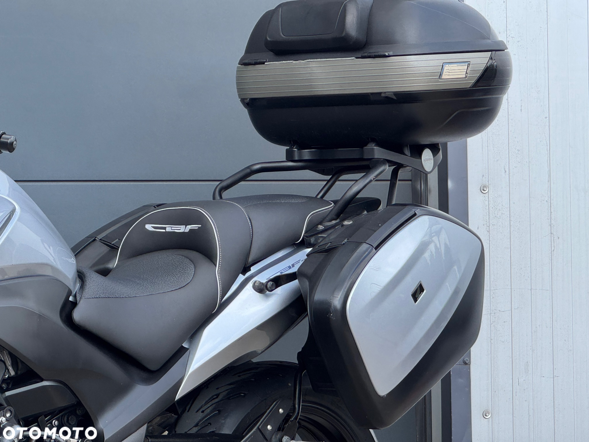Honda CBF - 28
