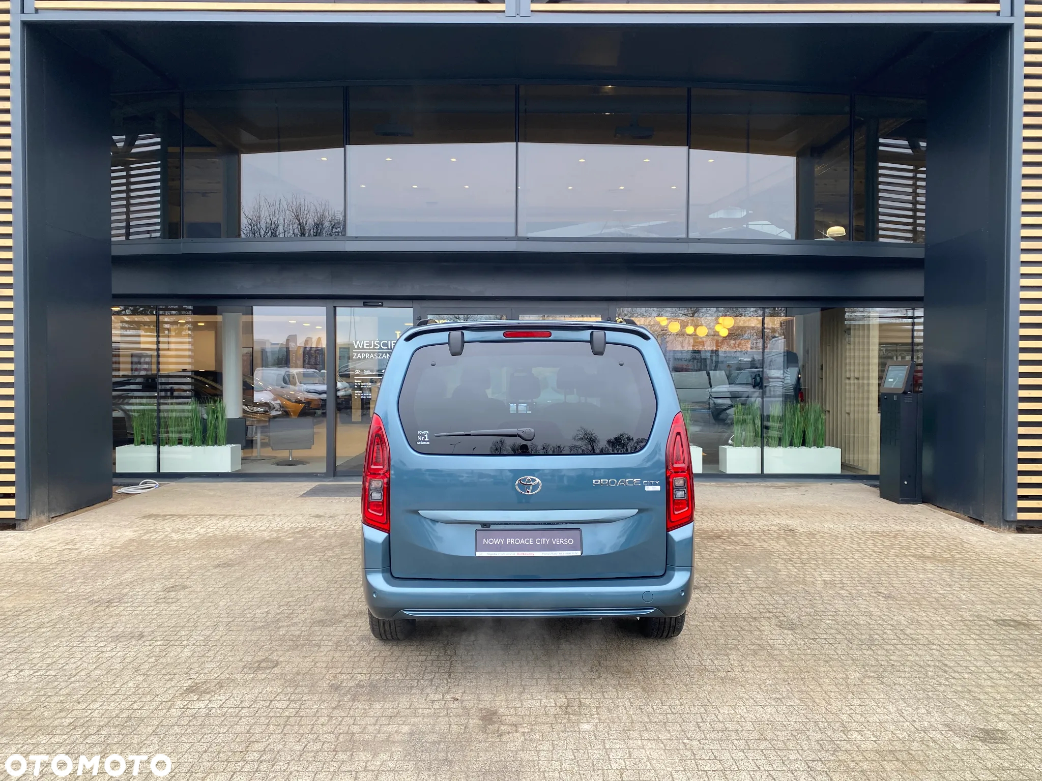 Toyota Proace City Verso Long 1.5 D-4D Family - 11