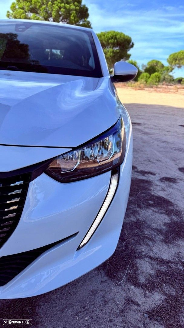 Peugeot 208 1.2 PureTech SE Style - 16