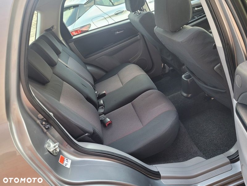 Suzuki SX4 - 29