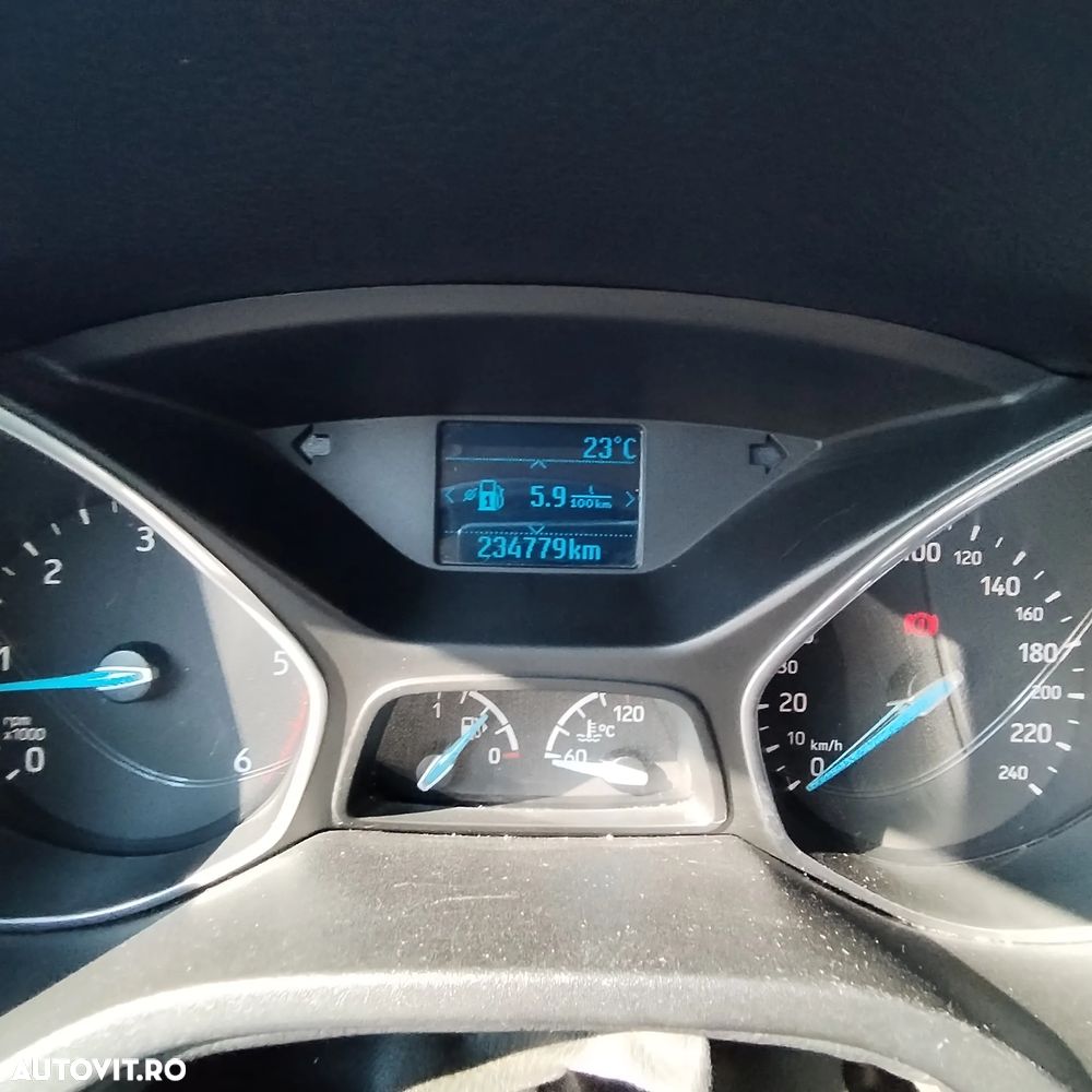 Ford Focus 1.5 TDCi Trend - 14
