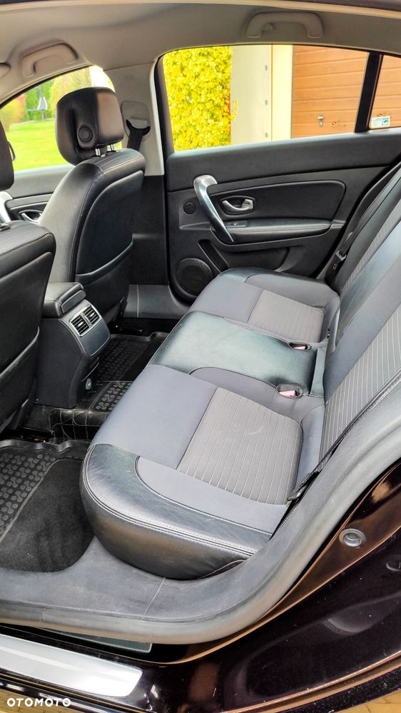 Renault Latitude 2.0 dCi Privilege - 12