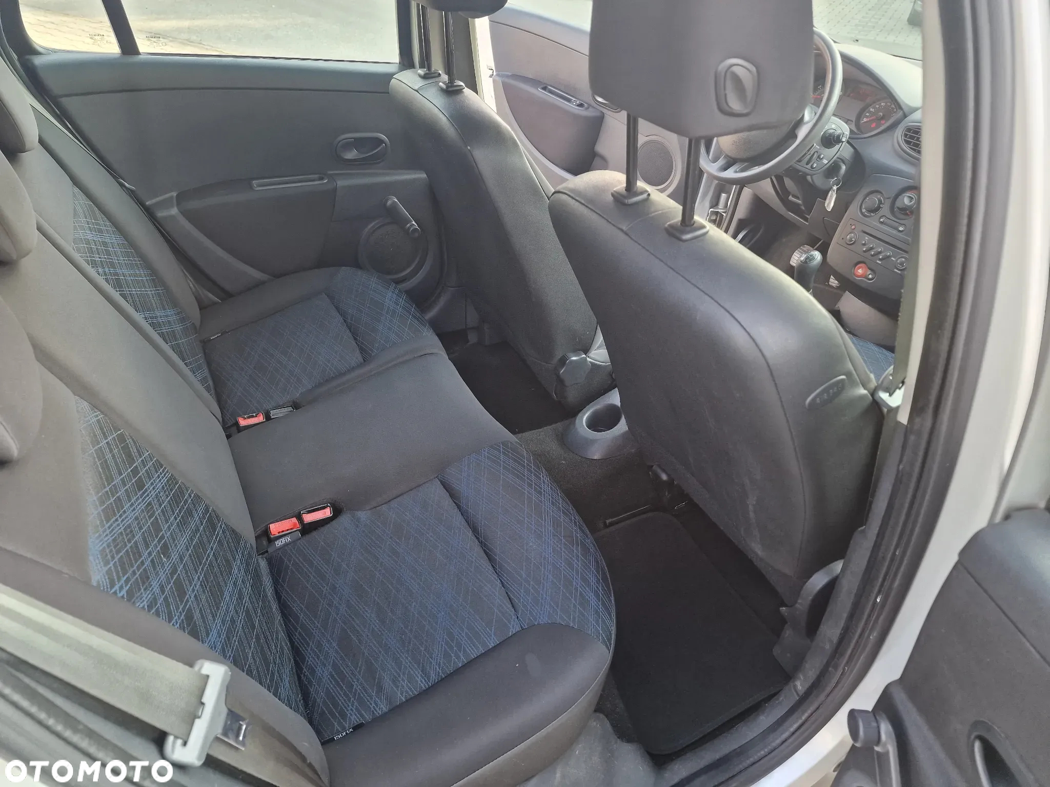 Renault Clio 1.2 16V 75 Grandtour Dynamique - 7