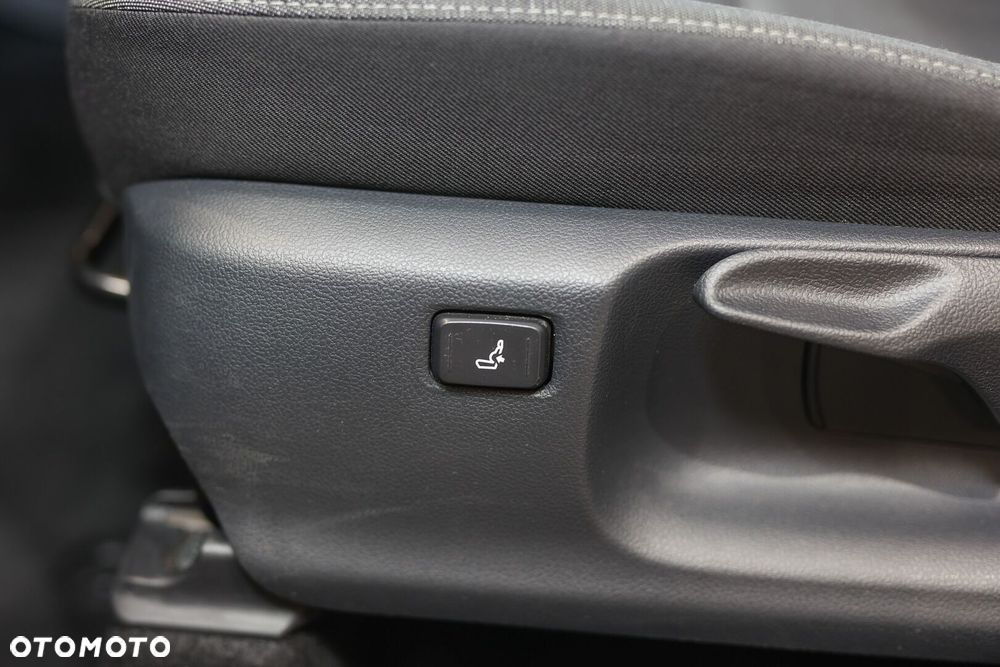 Toyota Yaris 1.5 Comfort - 32