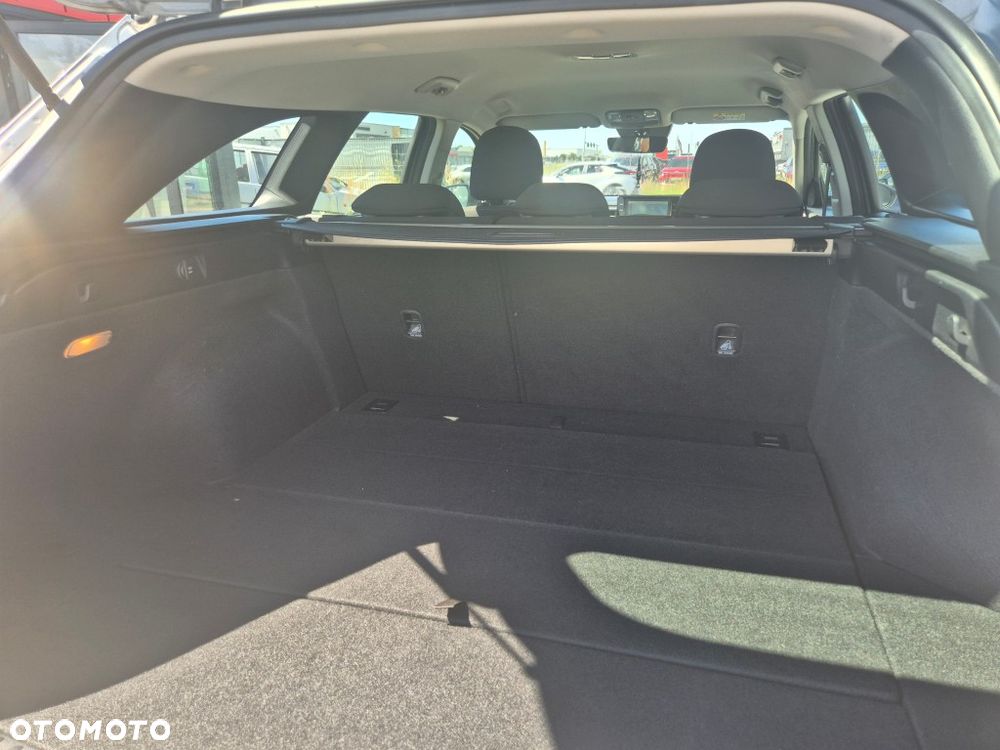 Kia Ceed 1.5 T-GDI M - 10