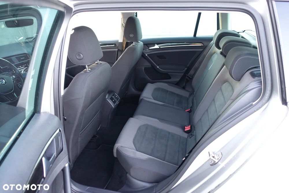 Volkswagen Golf Variant 1.5 TSI BMT Highline - 17