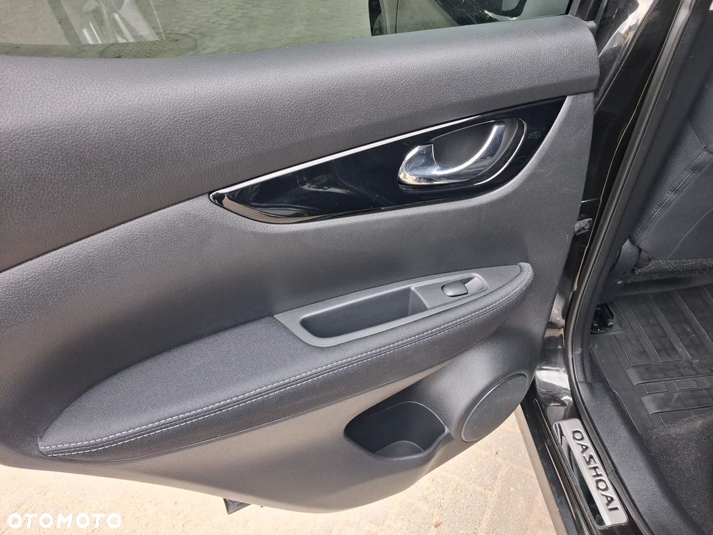 Nissan Qashqai 1.2 DIG-T N-Connecta - 13