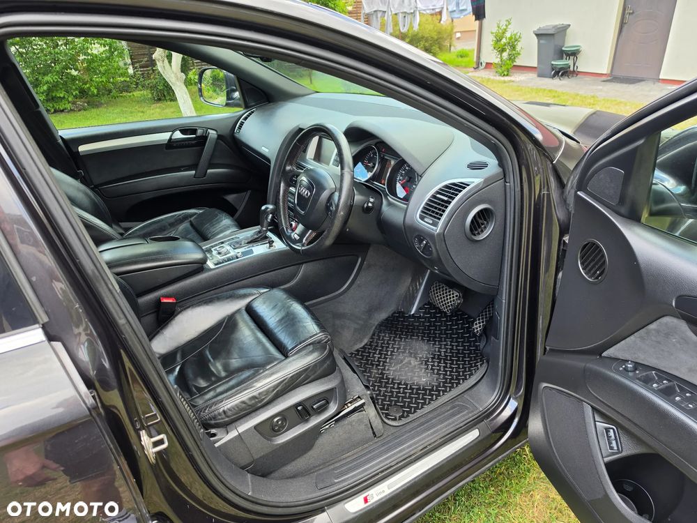 Audi Q7 3.0 TDI DPF clean diesel Quattro Tiptronic - 17