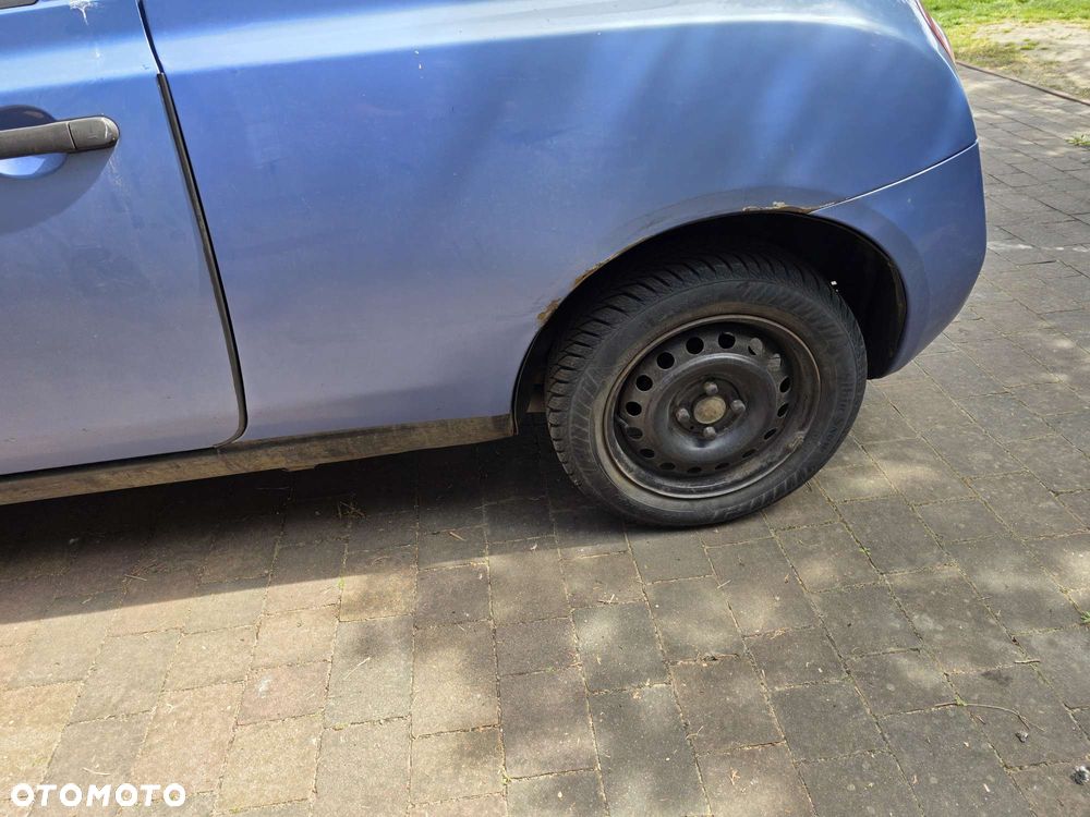 Nissan Micra - 6