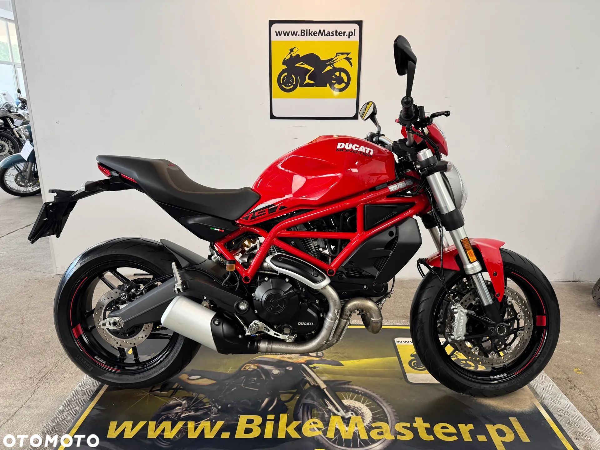 Ducati Monster - 1