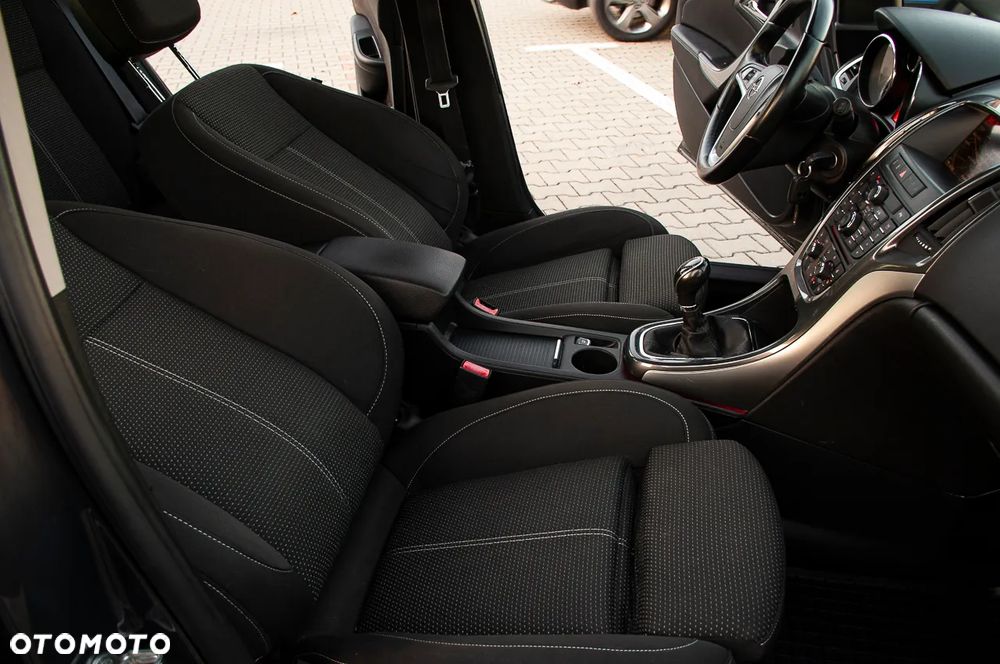 Opel Astra 1.6 ECOTEC DI Turbo ecoFLEX Start/Stop Exklusiv - 28