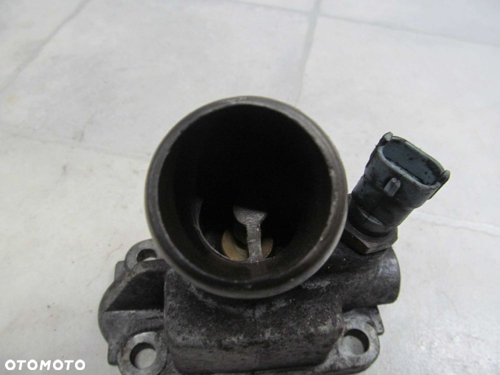 IVECO DAILY 06- 3.0HPI OBUDOWA TERMOSTATU 504150564 - 4