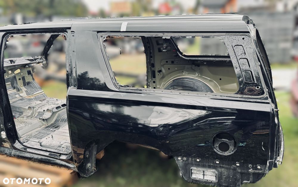 P8 GMC YUKON XL DENALI IV 2015 - ESCALADE ESV BŁOTNIK LEWY  TYŁ ĆWIARTKA - 1