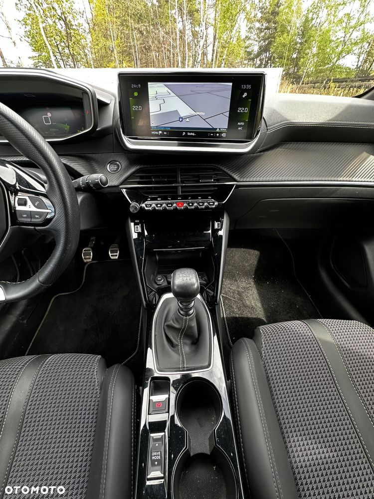Peugeot 208 PureTech 100 GT - 13