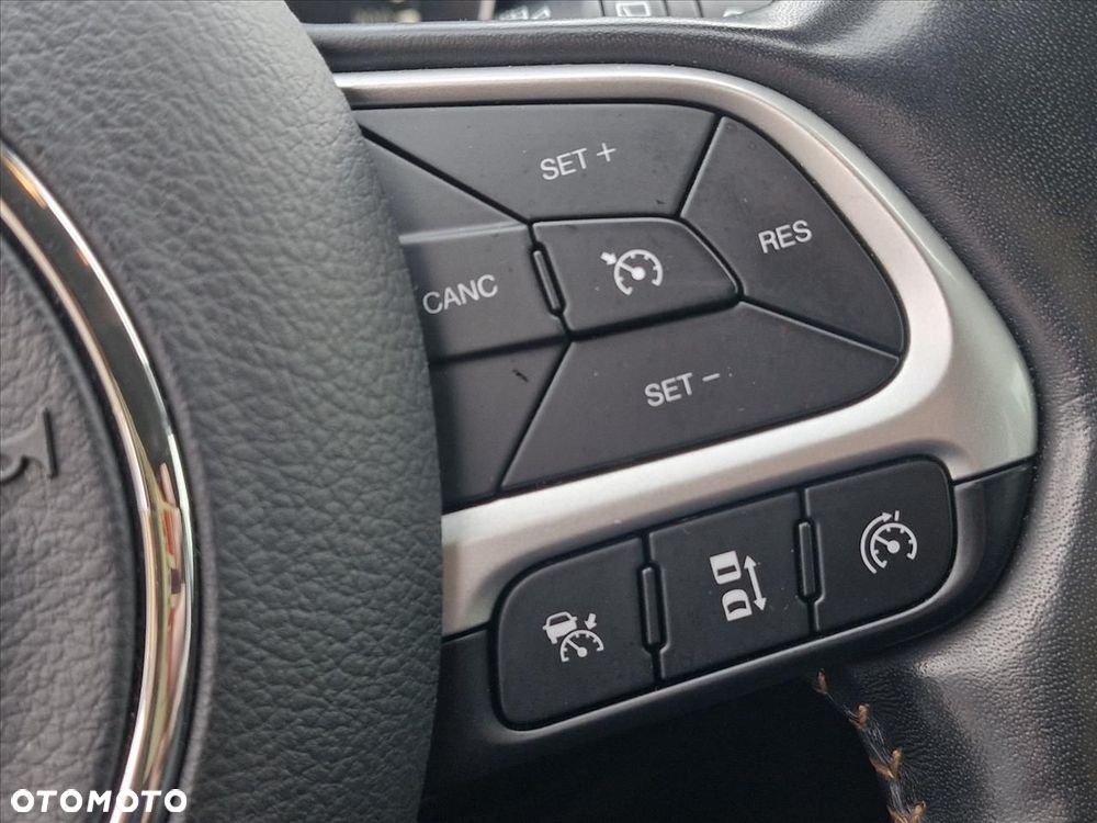 Jeep Compass 1.4 TMair Limited 4WD S&S - 23