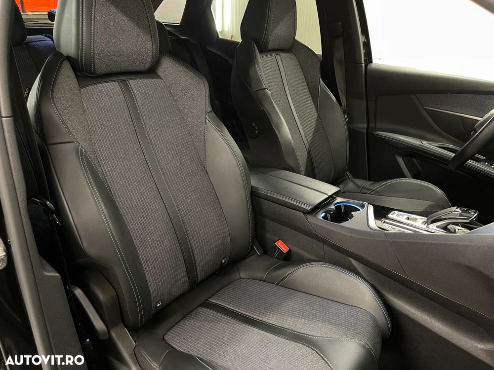 Peugeot 3008 225 e-EAT8 Allure Pack - 11