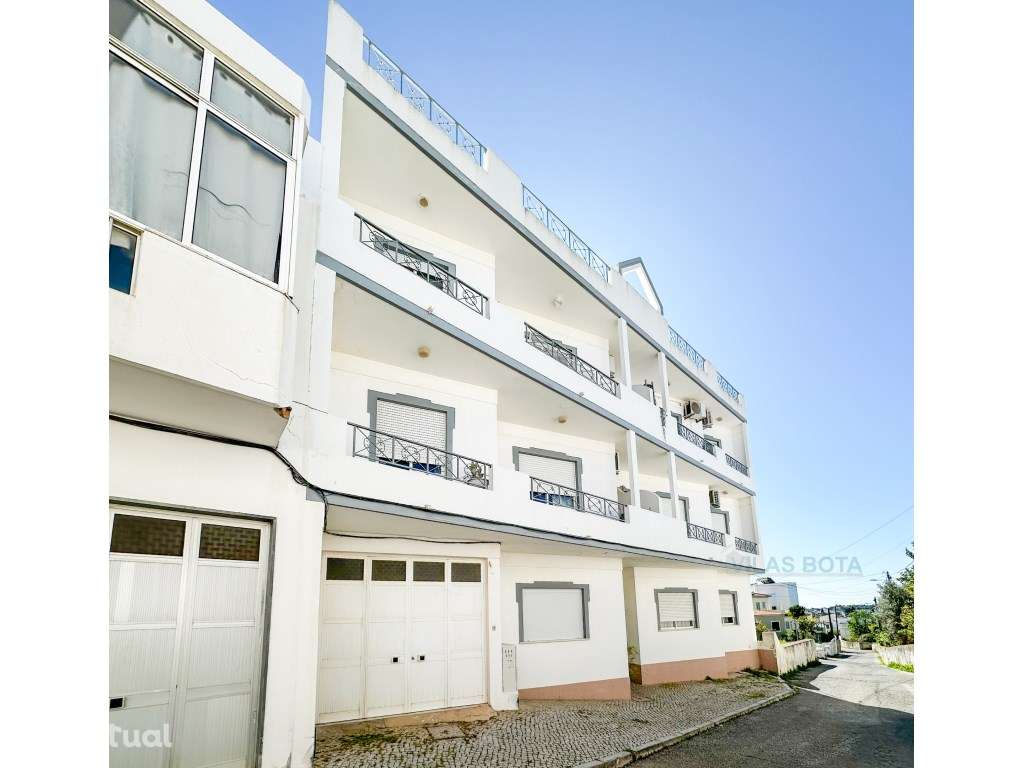 Loulé T3 Quartos no Segundo Andar e Vista para o Mar e Campo à Venda - Grande imagem: 2/34