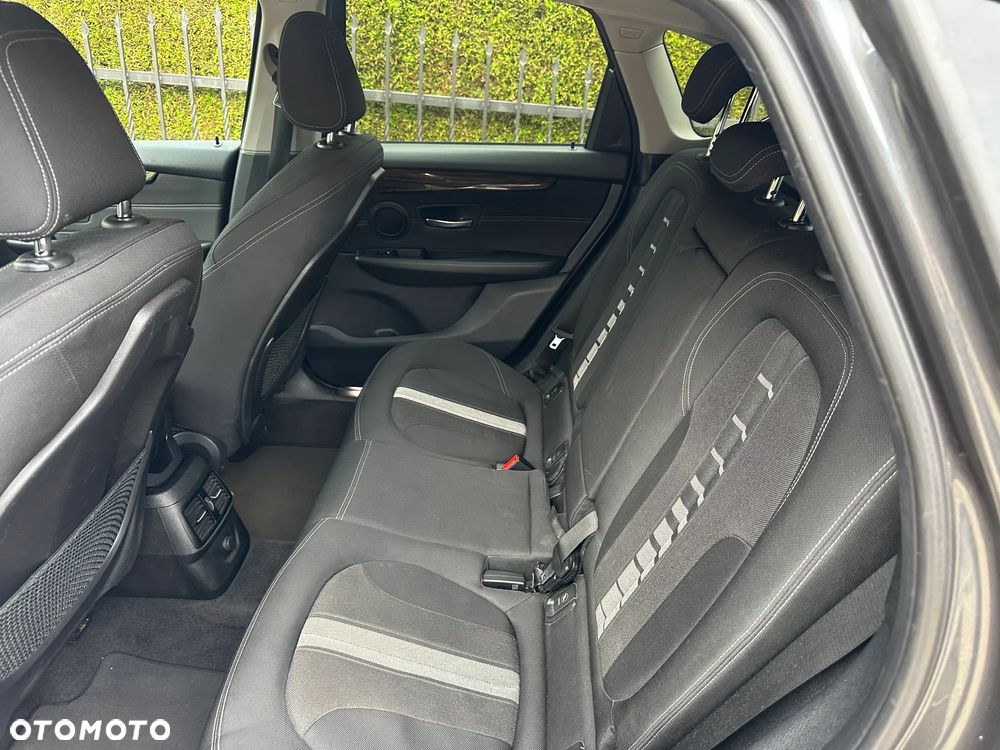 BMW Seria 2 216d Advantage - 7