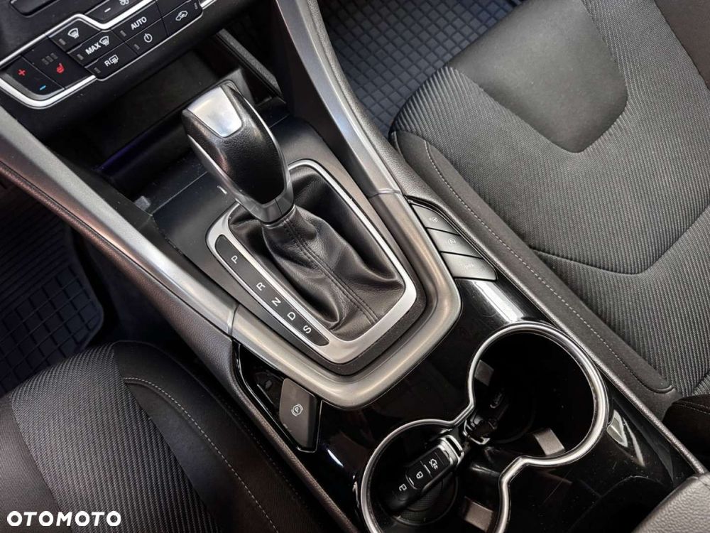 Ford Mondeo 2.0 TDCi Titanium PowerShift - 30