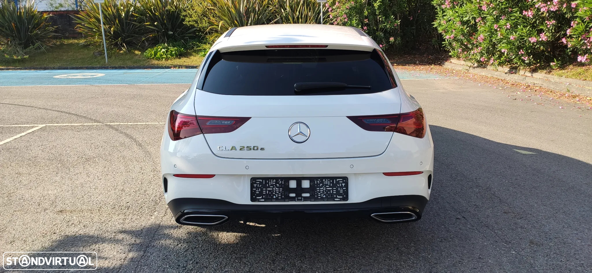 Mercedes-Benz CLA 250 e Shooting Brake AMG Line - 8