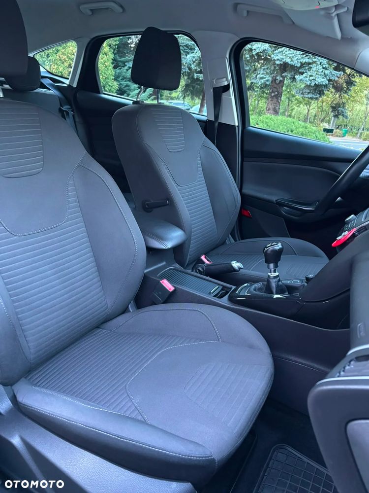 Ford Focus 1.0 EcoBoost Active Business - 22