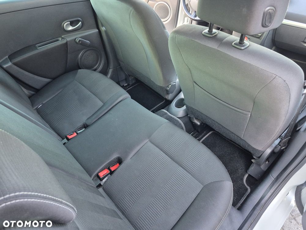 Renault Clio 1.5 dCi Dynamique - 14