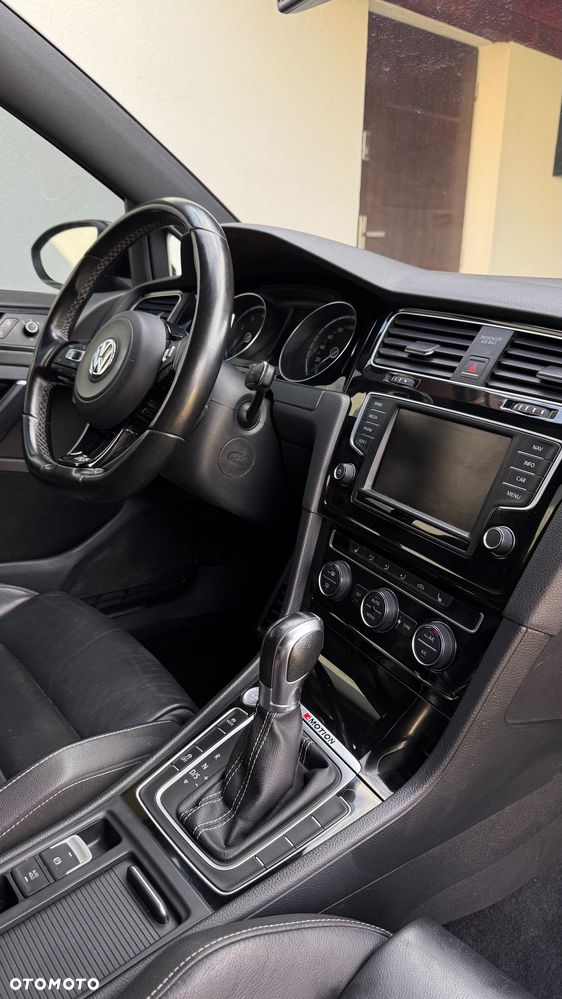 Volkswagen Golf 2.0 TSI BMT 4Mot R DSG - 17
