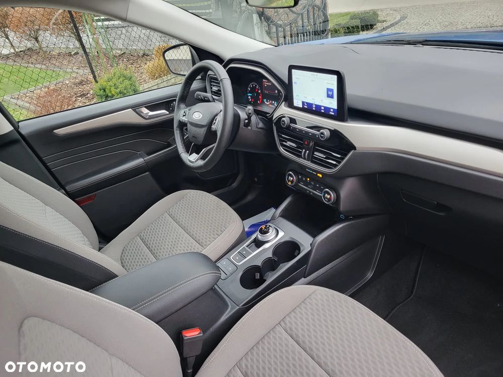Ford Kuga - 11