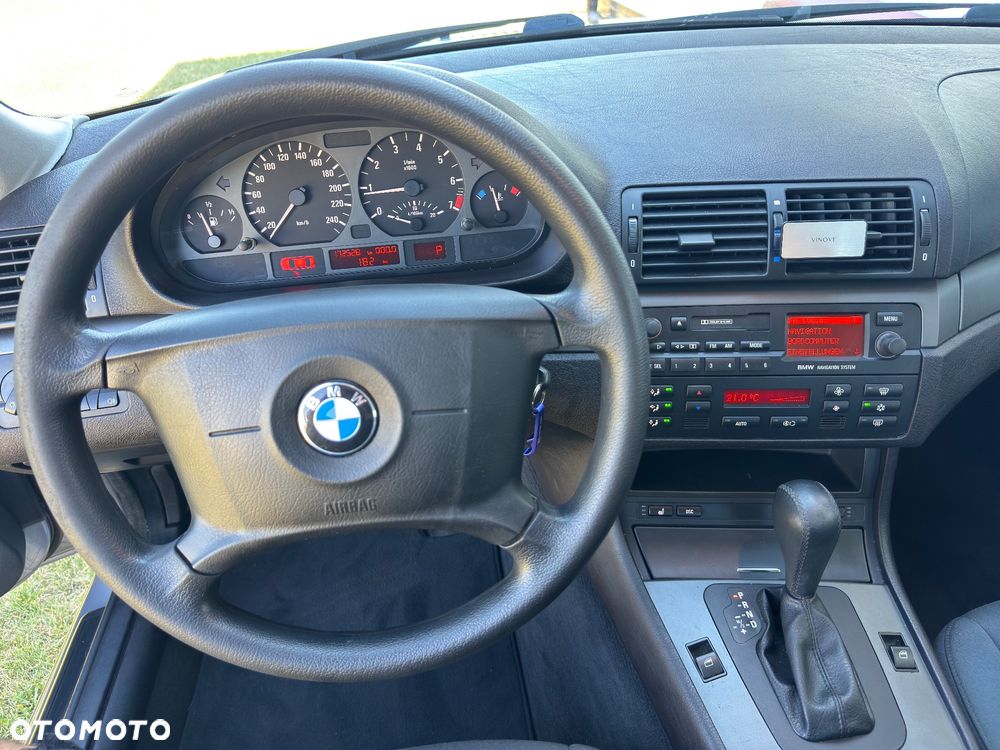 BMW Seria 3 - 33